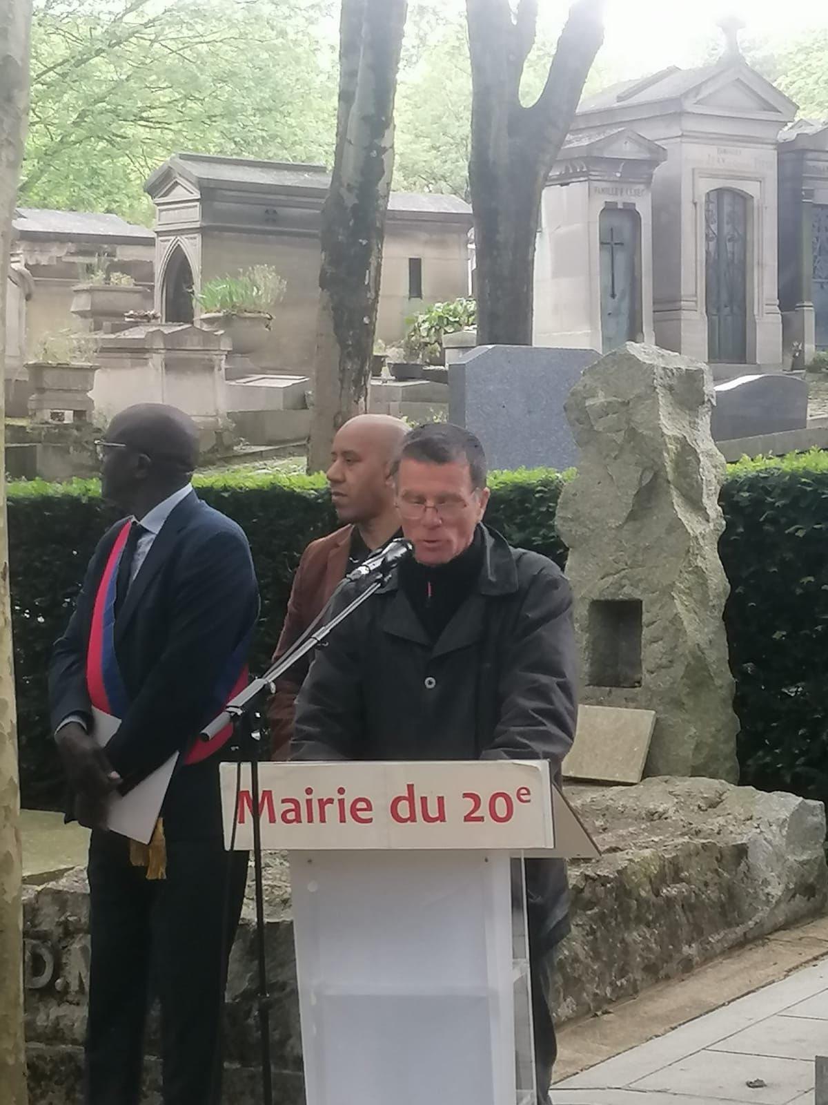 Aimable Marcellan parle au nom de l'association 24 Août 1944